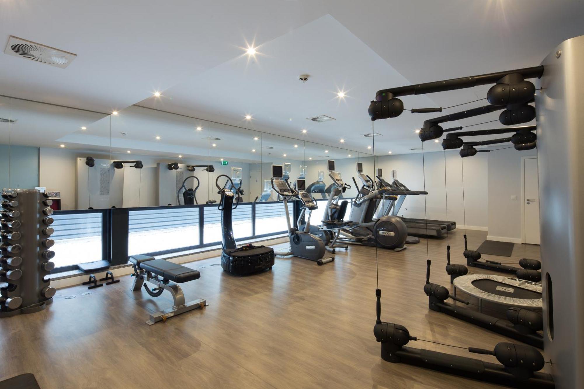 Monchique Resort & Spa Exteriör bild The gym at the hotel