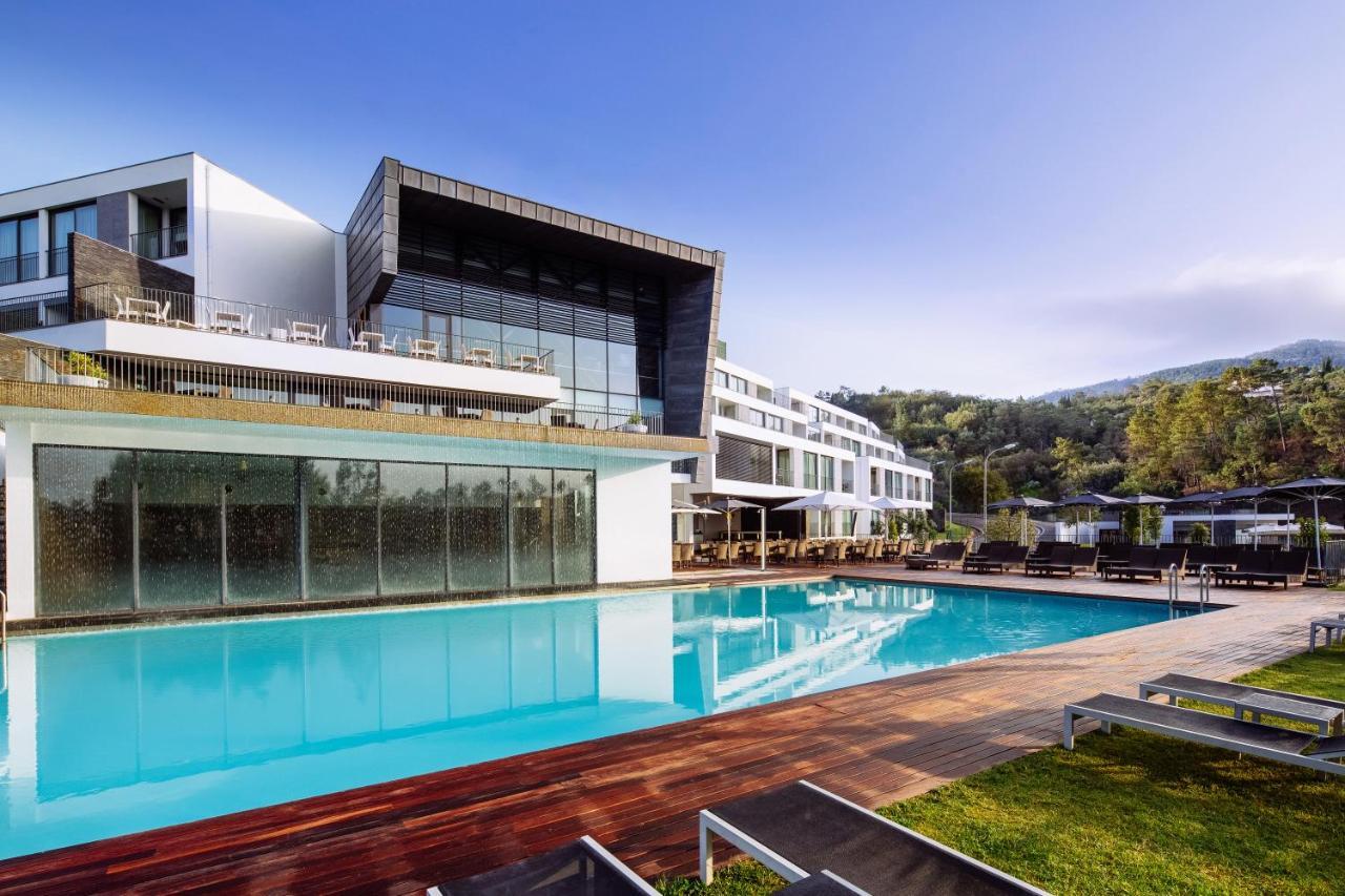 Monchique Resort & Spa Exteriör bild The hotel's swimming pool